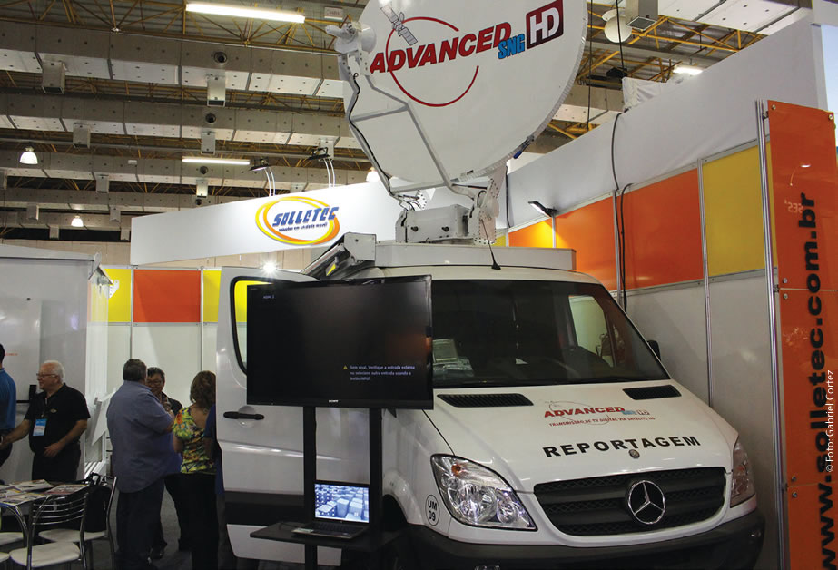Solletec apresentou carro que produziu para a Advanced HD em seu estande no Expo Center Norte
