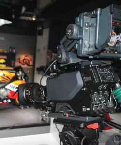 Sony apresentou a nova câmera HDC-4800, uma câmera UHD/HD com High-Frame-Rate, sensor S35mm CMOS, SloMo framerates com Wide Color Gammut (ITU-R BT2020) e suporte HDR (Hgh Dynamic Range)